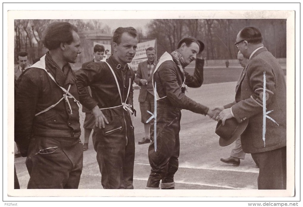 Foto Bahnrennen Wien - Krieau , Fritz Dirtl , Kamper , Motorradrennen , Motorrad , Grasbahn , Sandbahn , Speedway , Moto - Motorräder