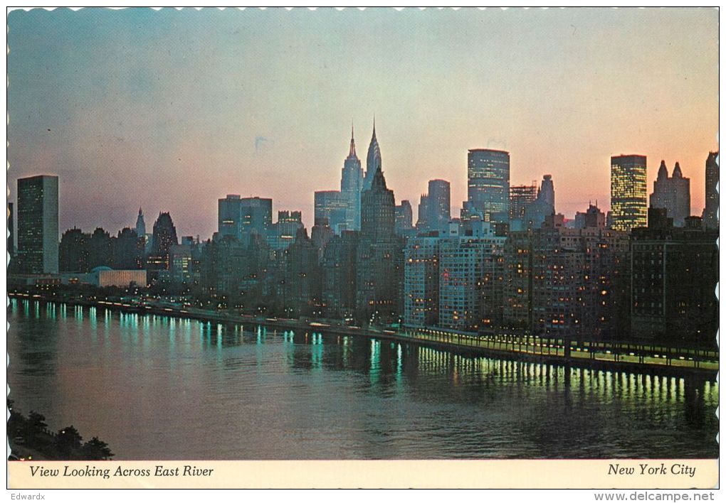 East River Skyline, New York City NYC, United States USA US Postcard Used Posted To UK 1983 Stamp - Other & Unclassified