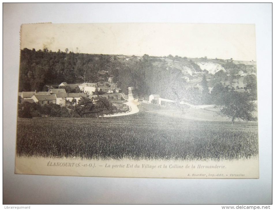 2uav - CPA - ELANCOURT - La Partie Est Du Village Et La Colline De La Hermanderie - [78] - Yvelines - Elancourt