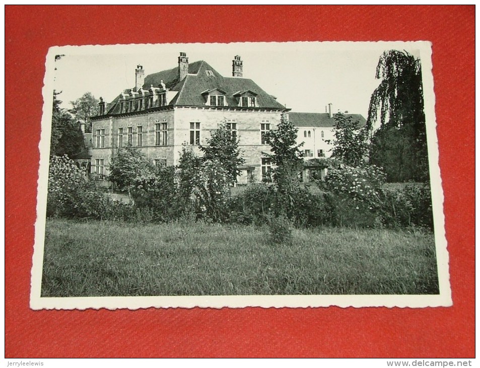 ST GERARD   -  METTET   - Le  Prieuré N. D. De Grâce Vu Du Jardin - Maison De Retraitantes - - Mettet