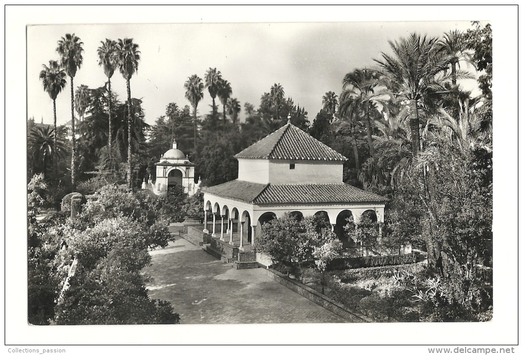 Cp, Espagne, Sevilla, Reales Alcazares : Jardines Y Pabellon De Carlos V, Voyagée - Sevilla