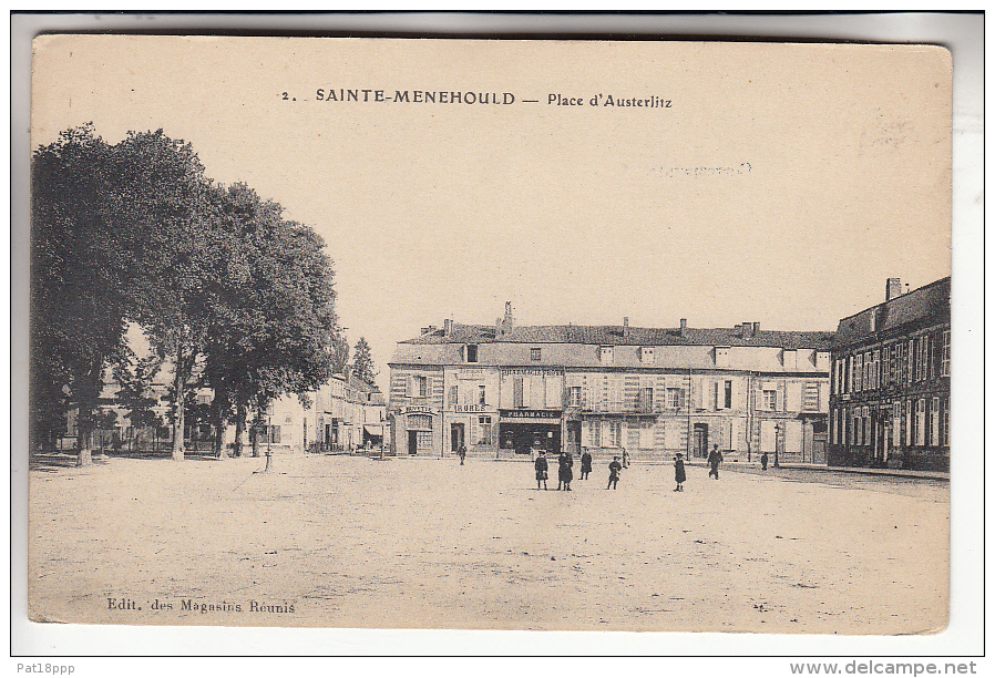 SAINTE MENEHOULD 51 - Place D'Austerlitz - CPA - Marne - Sainte-Menehould