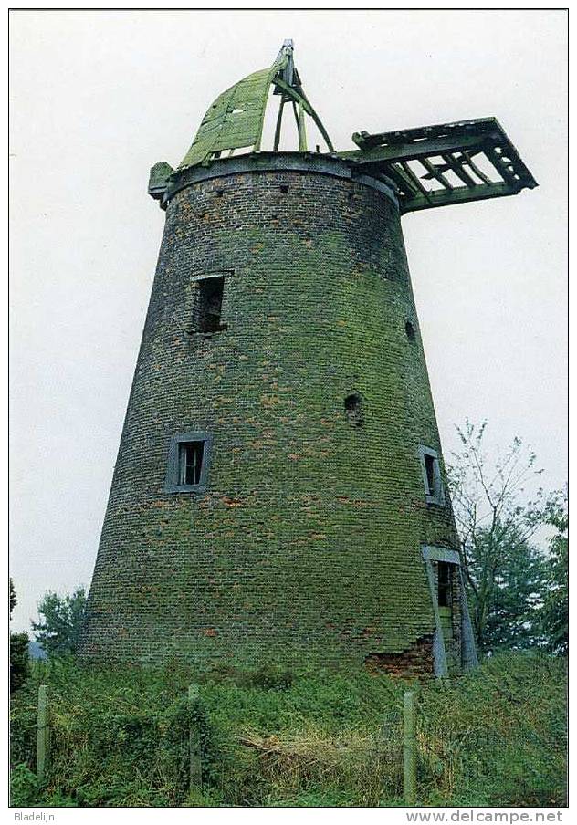 VELAINE-sur-SAMBRE (Namur) - Molen/moulin - Moulin Des Golettes Avant La Rénovation. Image Historique: 1989 !!! - Sambreville