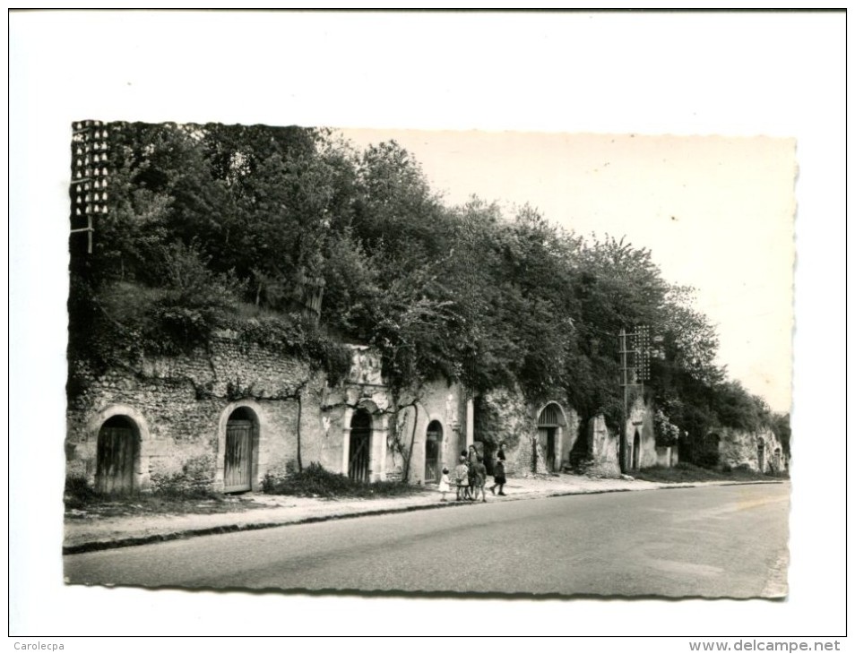 CP - CHATEAU DU LOIR (72) COEMONT  Caves Dans Le Roc Route Nationale - Chateau Du Loir