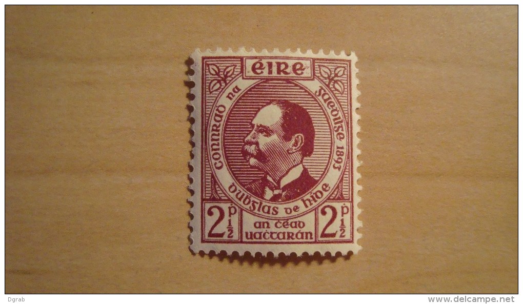 Ireland  1943  Scott #125  MH - Unused Stamps