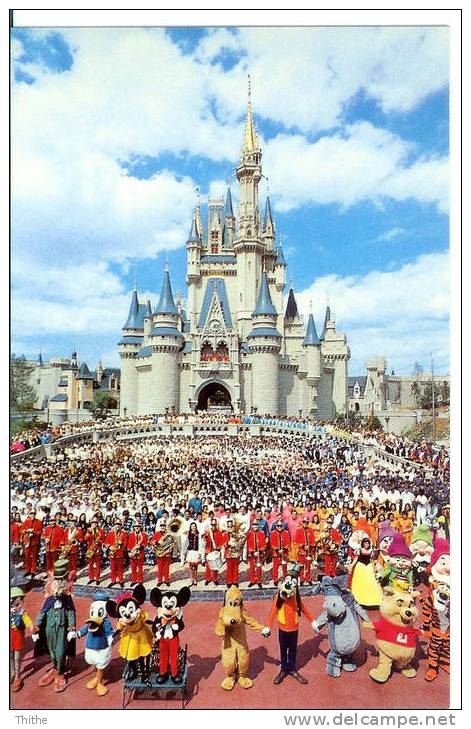 USA Welcome To The Magic Kingdom - Fantasyland - Disney - Cinderella Castle - Disneyworld