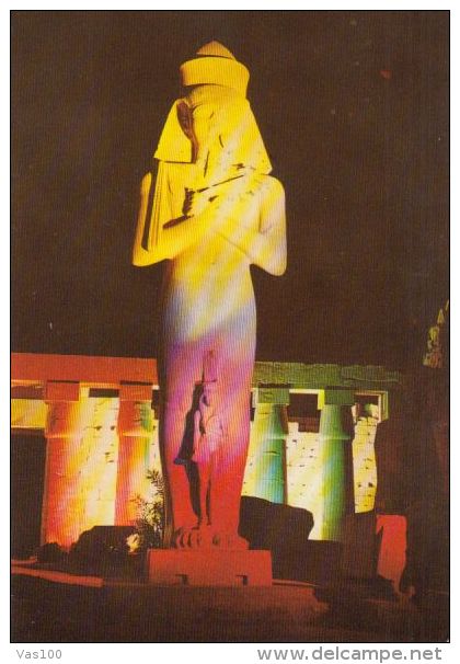 CPA LUXOR- STATUE OF PINUTEM PHARAON AND HIS WIFE BY NIGHT - Louxor