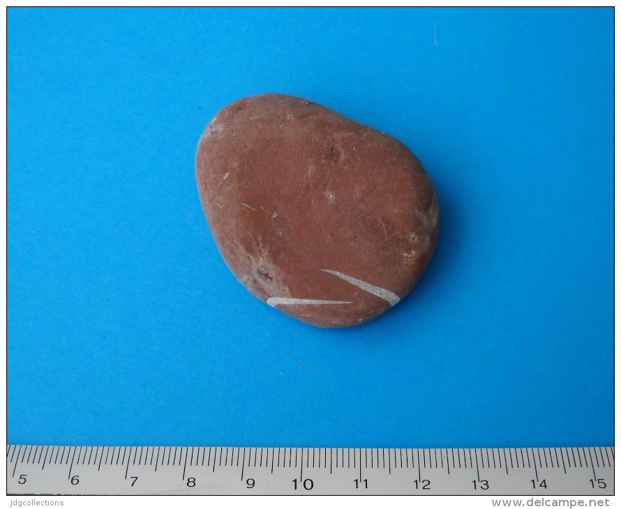 # M019 ESTEREL RED PEBBLE ORE - South France, Provence, Mineral Minerai Minerale Erz - Mineralien