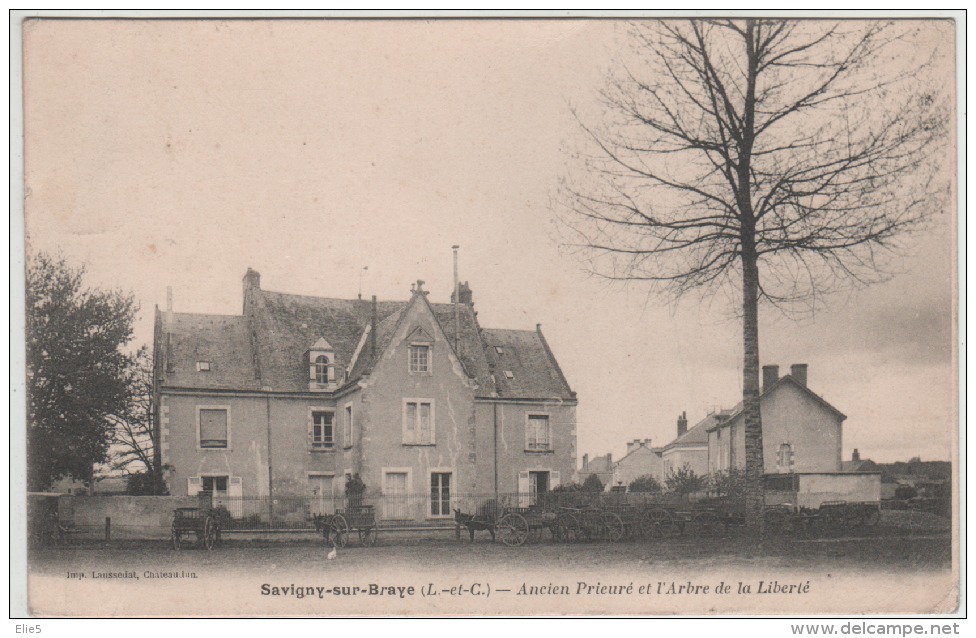 Savigny-sur-Braye. - Ancien Prieuré Et L'Arbre De La Liberté. - Autres & Non Classés