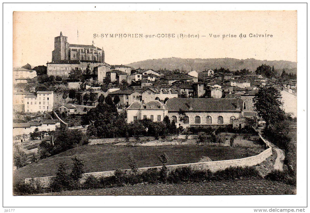 Saint Symphorien Sur Coise Vue Generale Sur Le Bourg Prise Depuis Le Calvaire Avec La Collegiale - Saint-Symphorien-sur-Coise