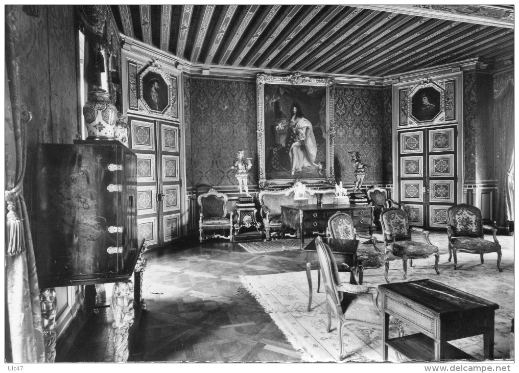 - 28 - Château De MAINTENON. - Chambre De Louis XIV Transformée En Salon Au XVIIIe Siècle - - Maintenon