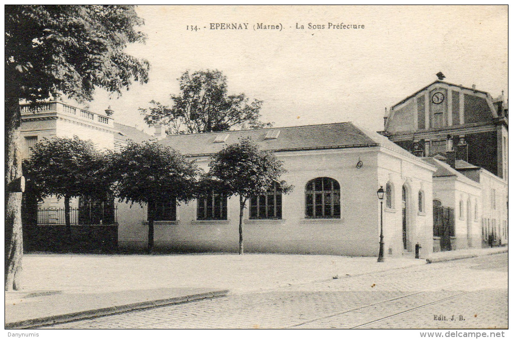 51  EPERNAY          La Sous Préfecture - Epernay