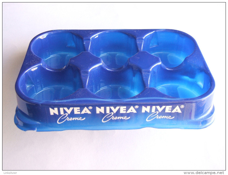 PRESENTOIR De Petits Pots De Crème NIVEA - Boxes