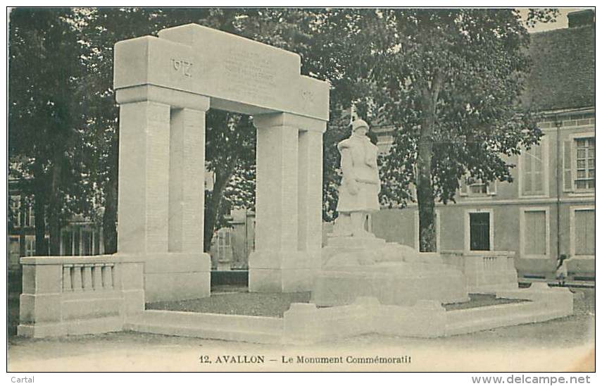 89 - AVALLON - Le Monument Commémoratif - Avallon