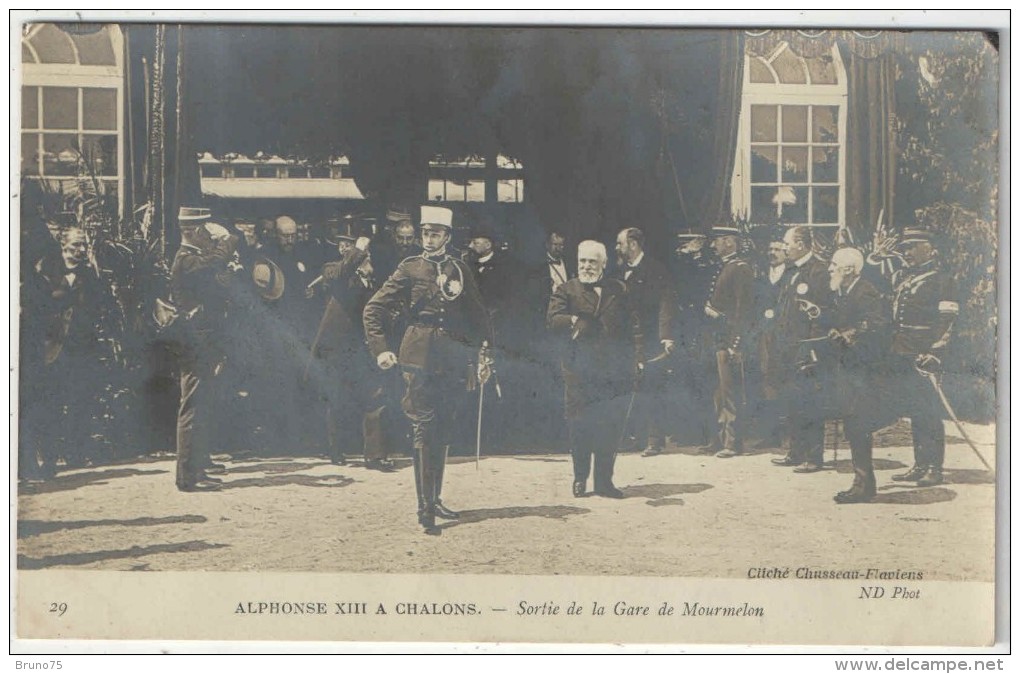 ALPHONSE XIII à CHALONS - Sortie De La Gare De Mourmelon - ND 29 - Camp De Châlons - Mourmelon