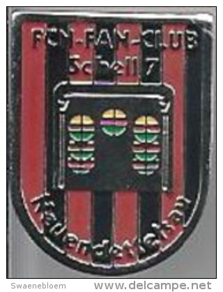 Pins. Football. FCN - Fan-Club Schell 7  Neuendettelsau. - Voetbal