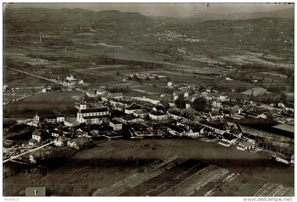 CPSM    ALBENS  Le Village  Et Ses Environs Vu Du Ciel - Albens