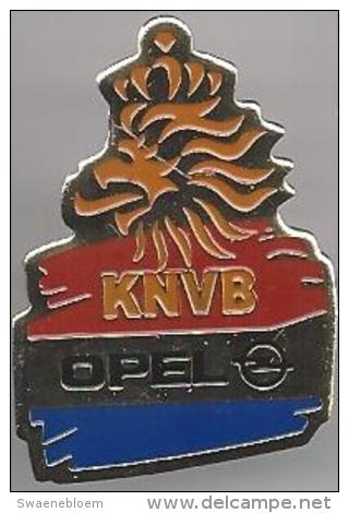 Pin. Badge. Voetbal. KNVB. OPEL - Voetbal