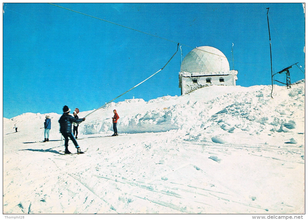 SOMMET DE LA DÔLE Alt. 1680 M. - Le Radar, Arrivée Du Monte-Pente Des Dappes, Animation Avec Skieurs - Circulée 1971 - Altri & Non Classificati