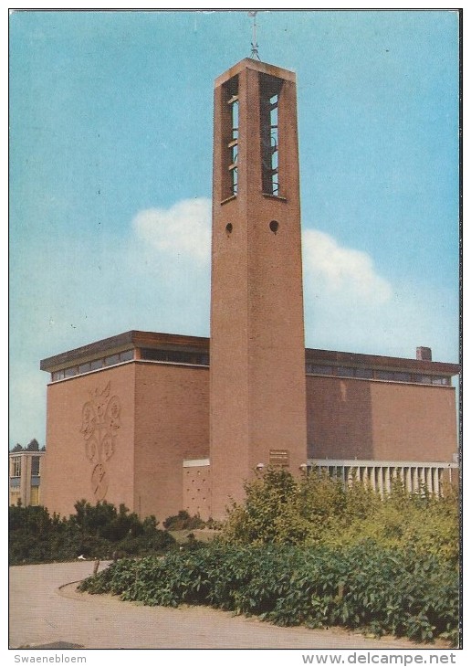 NL.- Ansichtkaart - Alphen A.d. Rijn. Kerk Aan De Irenelaan. - Alphen A/d Rijn