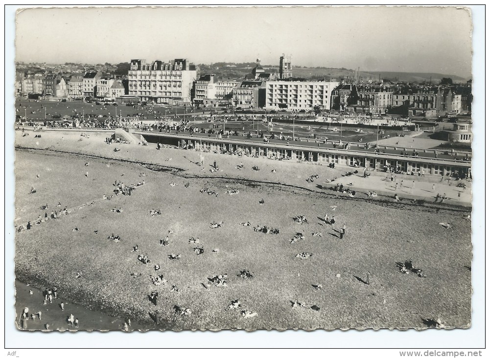 @ CPSM EN AVION AU DESSUS DE... DIEPPE, VUE AERIENNE DE LA PLAGE, SEINE MARITIME, 76 - Dieppe