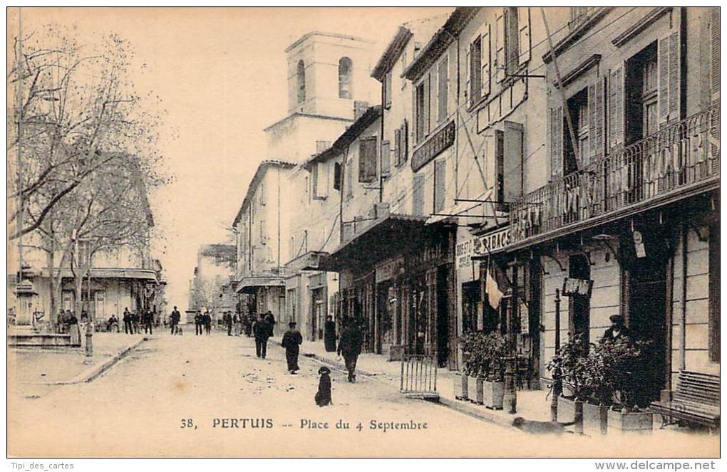 84 - Pertuis - Place Du 4 Septembre (pharmacie, Tabacs, Hotel) - Pertuis