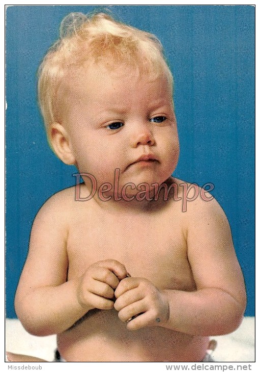 Bébé Blond Au Yeux Bleus Pensif  Années 70 -Fair Baby In Blue Eyes Pensive The 70s - Carte Vierge - Baby's