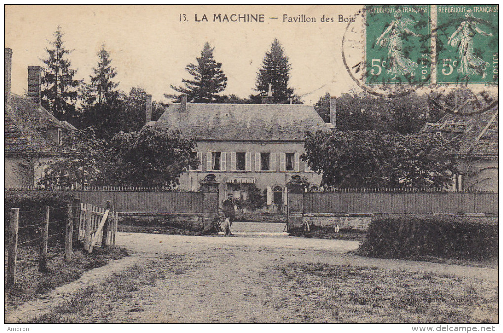 (d) La Machine - Pavillon Des Bois - La Machine