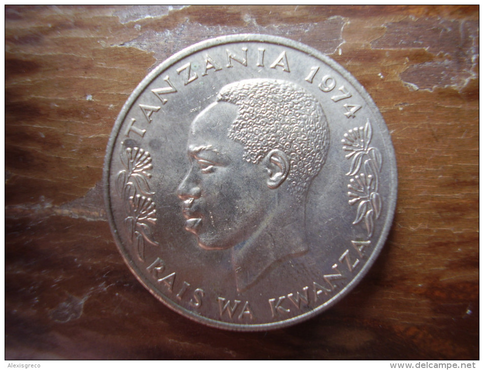 TANZANIA 1974 ONE SHILLING NYERERE Copper-Nickel  USED COIN. - Tanzania