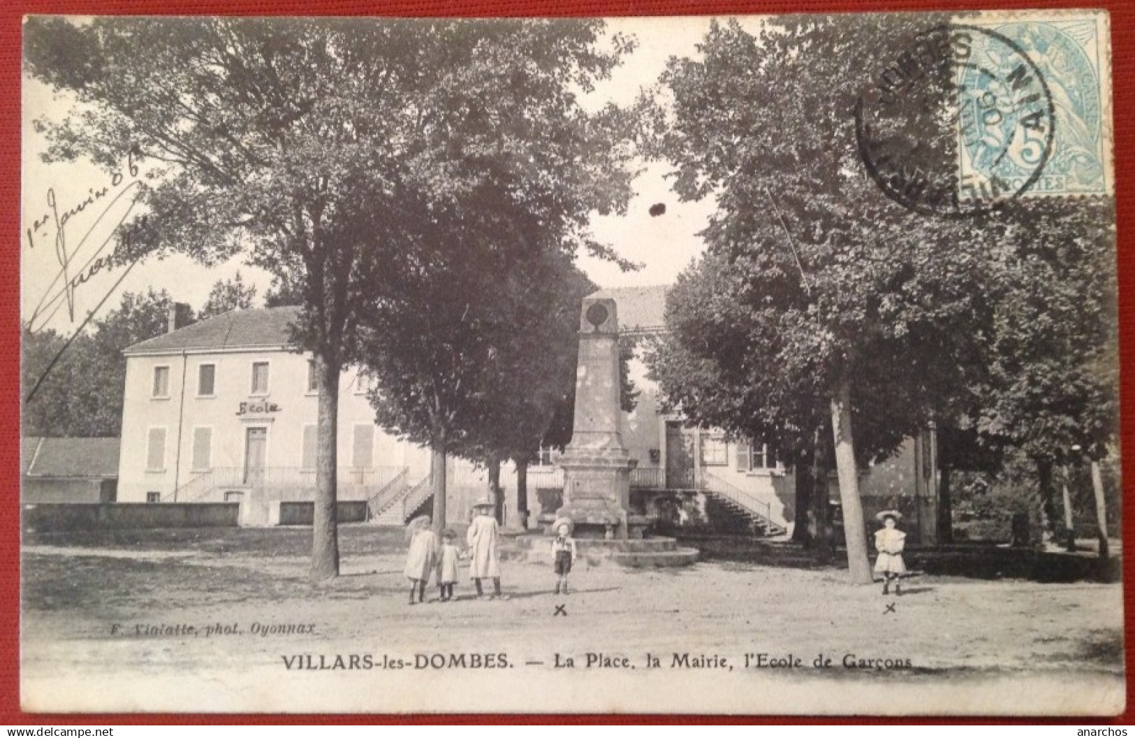 01 Ain VILLARS LES DOMBES La Place La Mairie L'Ecole Des Garçons - Villars-les-Dombes