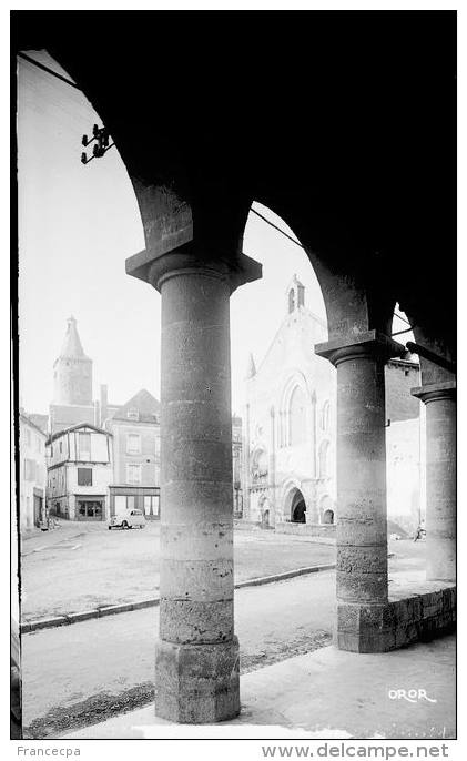 PN - 360 - DEUX - SEVRES  AIRVAULT  Halles - Plaques De Verre