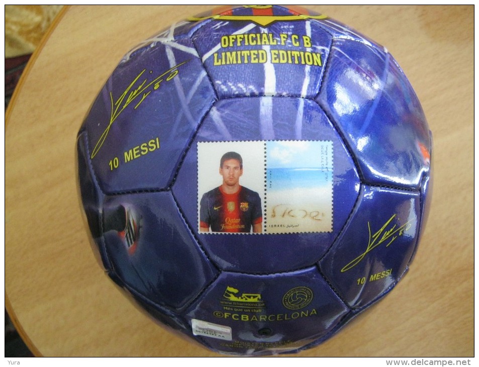 Souvenir Soccerball With The Stamp, Devoted L.Messi And To FCB Club. Limited Edition. It Is Delivered Without Air. - Otros & Sin Clasificación