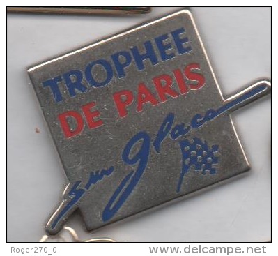 Beau Pin´s En Zamac , Patinage Artistique , Trophée De Paris Sur Glace - Skating (Figure)