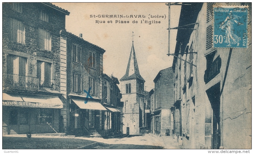 ( CPA 42 )  ST-GERMAIN-LAVAL  /  Rue Et Place De L'Église  - - Saint Germain Laval