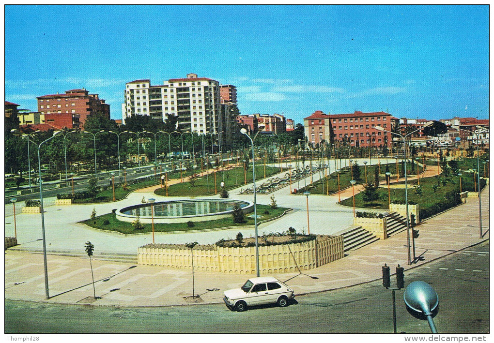 ZAMORA - Parque De La Avenida / Parc De L'Avenue / Avenue Park - Non Circulée, 2 Scans - Zamora