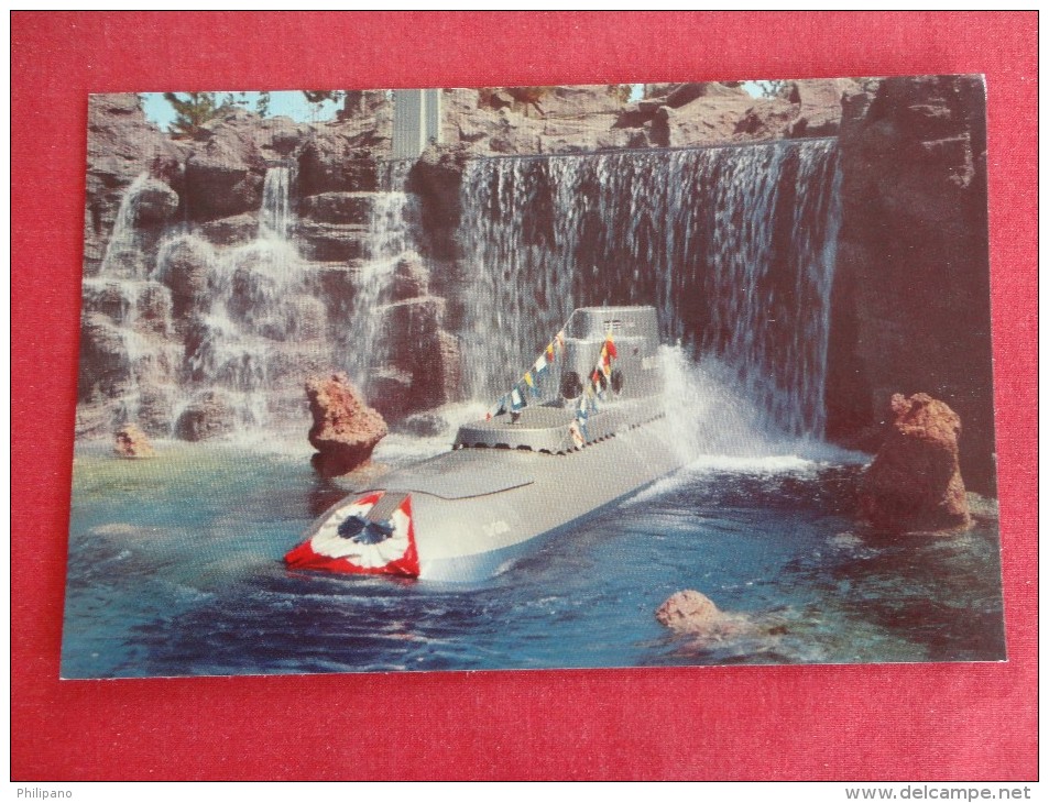 Disney > Disneyland  Submarine Falls  Not Mailed  Ref 1295 - Disneyland