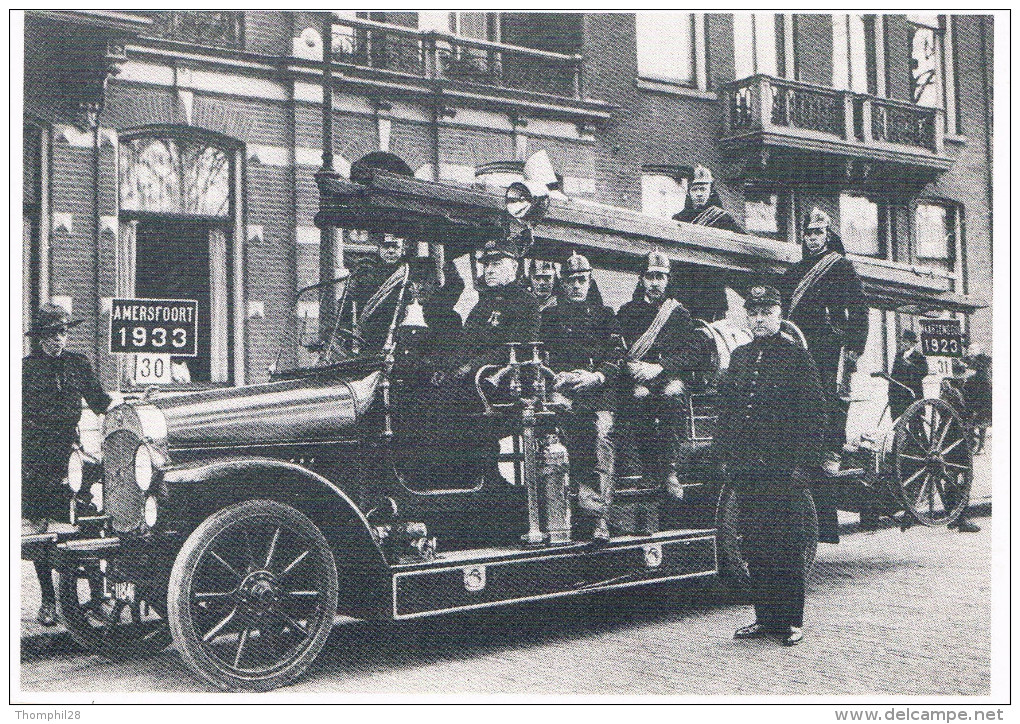 AMERSFOORT - 1933 - Voor De Auto-motorspuit Van De Vrijwillige Brandweer Staat De - Reproduction - Non Circulée, 2 Scans - Amersfoort