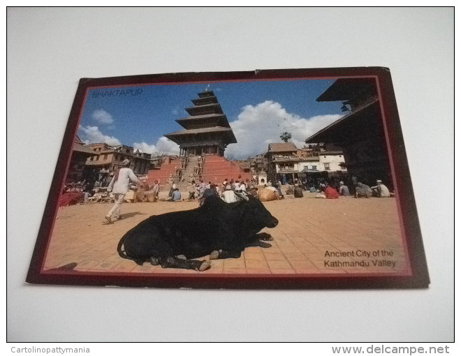 STORIA POSTALE FRANCOBOLLO Nepal Bhaktapur Ancient City Of The  Kathmandu Valley Mucca Sacra - Nepal