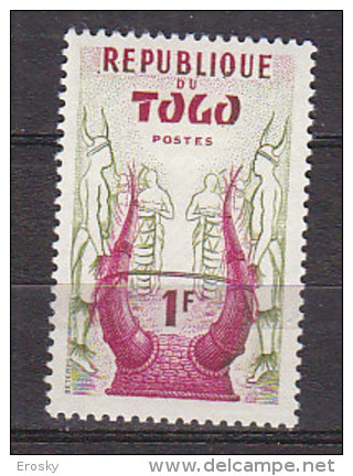 D0292 - TOGO Yv N°263 * FOLKLORE - Togo (1960-...)