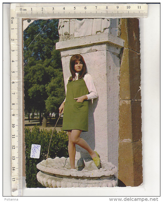 PO4850C# INDOSSATRICE Di MODA - FASHION Anni &acute;60  No VG - Moda