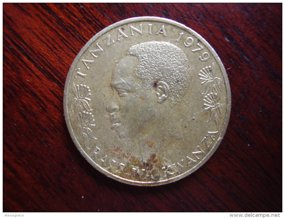 TANZANIA 1979 TWENTY CENTS NYERERE Nickel-brass USED COIN.. - Tanzania