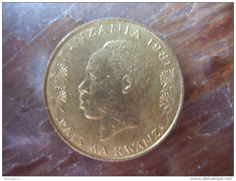 TANZANIA 1981 TWENTY CENTS NYERERE Nickel-brass UNCIRCULATED COIN.. - Tanzanie