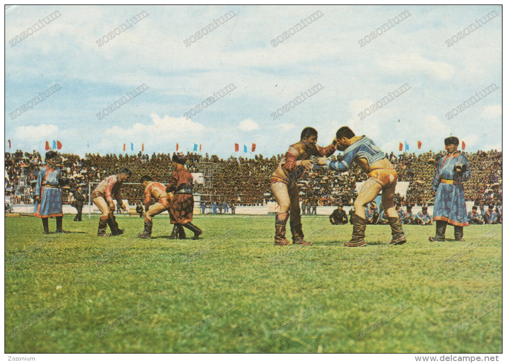 Mongolia , WRESTLING IN MONGOLIA ,  Vintage Old Photo Postcard - Mongolie