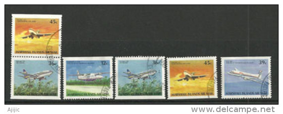 Série Oblitérée Avions Survolant Les îles:Air Nauru,Air Marshall,Continental,etc. Yv.PA.17a/20a + 18b. Venant Du  Carnet - Marshall Islands