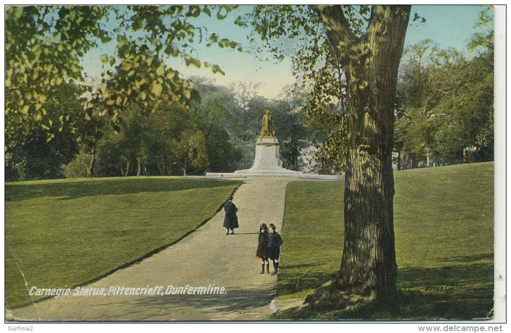 FIFE - DUNFERMLINE - PITTENCRIEFF - CARNEGIE STATUE Fif19 - Fife