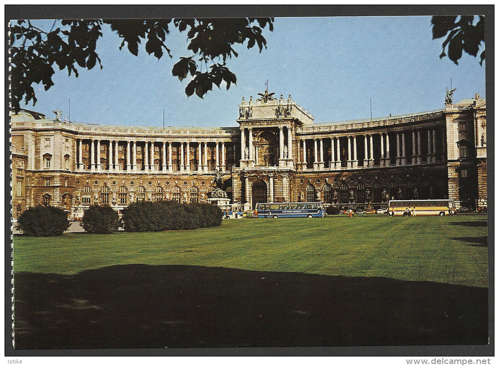 Austria, Wien-Vienna, The New Hofburg,  Published And Printed In Hungary. - Museen