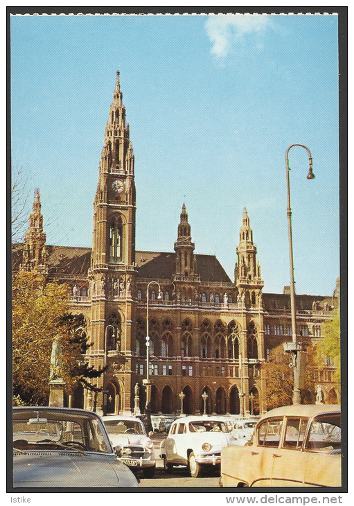 Austria,  Vienna,  The New Town Hall,  Published And Printed In Hungary. - Wien Mitte