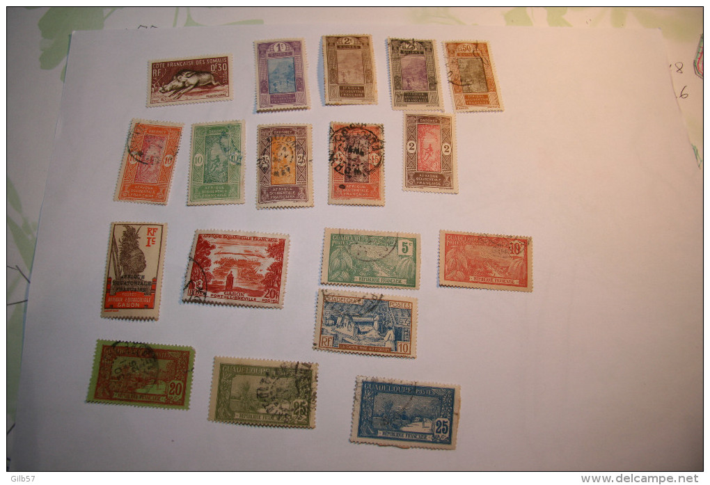 CFDO2 Lots Timbres Colonies Françaises Diverses - Cameroun (1960-...)