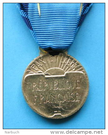 Médaille Pax Et Labor - Jeunesse Et Sports  En Bronze Doré - Francia