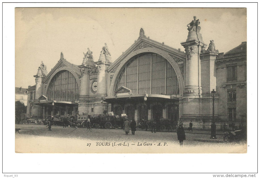 27 - TOURS - La Gare -- A.P. - Tours